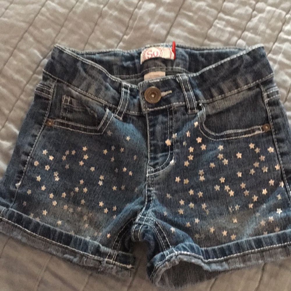 Shorts with stars on front
